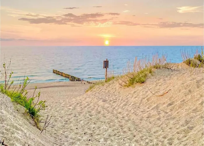 Vakantiehuis By Sandy Mielno (Koszalin)